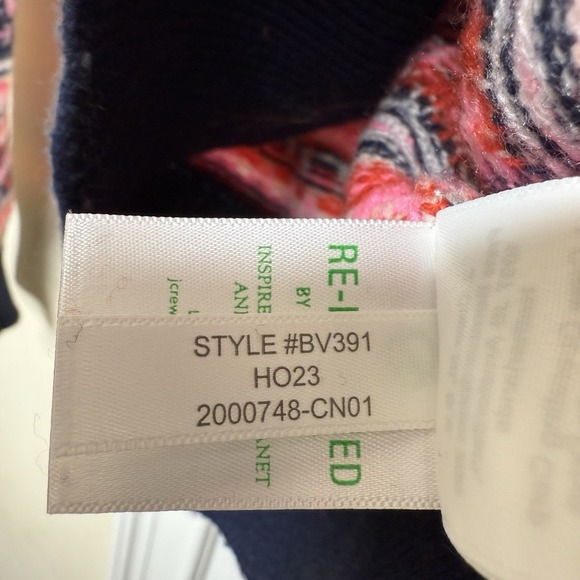 J. Crew Shrunken Fair Isle Heart Crewneck Sweater Size Small Navy Pink BV391 - Picture 6 of 6